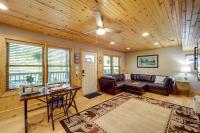 West Jefferson Vacation Rental Near River - Chambres d’hôtes West Jefferson