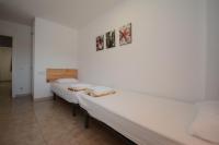 Two-Bedroom Apartment with Terrace Ground Floor (4-6)
