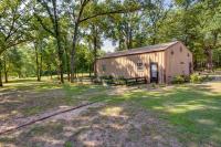 B&B Wills Point - Lake Tawakoni Vacation Rental with Dock and Fire Pit! - Bed and Breakfast Wills Point