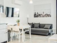 Brand New Studio Near The Beach, Gibraltar - B&B Gibraltar