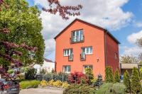 Elendris - Ubytování u kostela - Bed and Breakfast