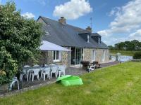 B&B Saint-Maurice-en-Cotentin - Cottage, St Maurice en Cotentin - Bed and Breakfast Saint-Maurice-en-Cotentin