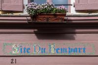 Garage, 2 chambres, balnéo, 2 SDB, 2WC, vue sur les monuments - B&B Le Puy-en-Velay