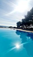 SUPERBE APPARTEMENT DANS CADRE D'EXCEPTION - Piscine, Plage et Tennis privé - B&B Bandol