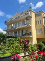 Apartment Los Anđeles - Ferienwohnung Podstrana