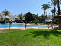 Bonito apto. Playa y piscina. Vera Playa - B&B Vera