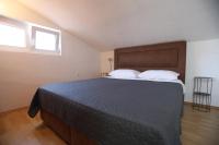 Apartamento con balcón