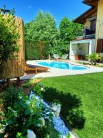 B&B Castelnuovo del Garda - Picnic Room and Pool - Bed and Breakfast Castelnuovo del Garda