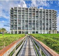 Stunning 8th floor View of the Beach - Islander East Studio - B&B Galveston