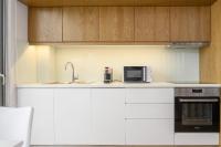 Hyacinthus Executive Suite 5 Min to BEACH - Ferienwohnung