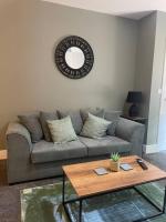 Poplar House by ShortStays4U 2Bedroom house in town centre with free Parking! - Chambres d'hôtes King's Lynn