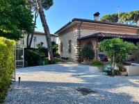 Villa Vanna - the ancient Forte just in the center - Chambres d'hôtes Forte dei Marmi