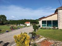 B&B Aillas - Les Bibasses - Bed and Breakfast Aillas