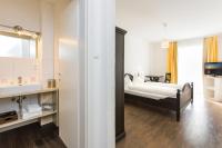 Hotel/Pension Kaya - B&B