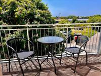 Larooms Merseburg - Apartment NP61 - 2 Zimmer - 4 Betten - Waschmaschine - Parkplatz - Balkon - Chambres d'hôtes Mersebourg
