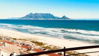 B&B Cape Town - Portico 1006 Beachfront Apartment with Panoramic Views - Bed and Breakfast Cape Town