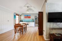 Binks Beach House - South Fremantle - B&B South Fremantle