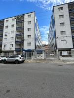 Kitnet 150m da praia c/ garagem e portaria 24h - Bed and Breakfast Praia Grande