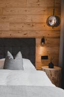 Stoacherhof Apartments - B&B Matrei am Brenner