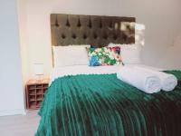 B&B Cape Town - Charm Nest - Uncapped Wi-fi & Self Check-in - Bed and Breakfast Cape Town