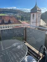 Sonniges Ferienapartment am Alten Binauer Schloss - B&B Binau
