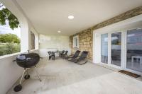 Apartment Olive Garden 3 km from Pula center and 4 km from the beach - B&B Pula