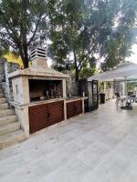 MarBis Apartmani near the sea - B&B Utjeha