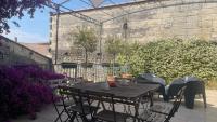 B&B Beaucaire - LE GRAND ROUGET - Bed and Breakfast Beaucaire