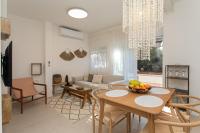 B&B Haifa - Carmel Boutique - City Oasis - Bed and Breakfast Haifa