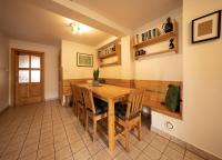 Apartment mit Balkon
