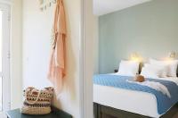Apartment (3 Adults)