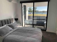 New ground floor 2 bed/2 bath Apartment Marina - B&B Mandurah