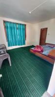 Deluxe Room (2 Adults + 1 Child)