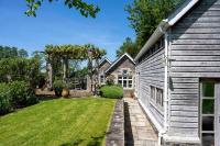 B&B Coryton - The School House - Bed and Breakfast Coryton