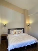 Deluxe Double Room with Bath