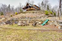 Massachusetts Vacation Rental with Deck and Grill - Ferienwohnung Cheshire