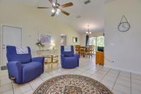 12 Mi to Beach Home with Patio and Yard in Bradenton - B&B