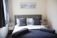 Vanity Ballycastle Diamond 2 bedroom apartment - B&B