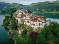 Letizia Lake House by Letizia Collection- intera casa con panorama mozzafiato - Chambres d'hôtes Colle di Tora