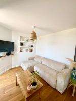 Utopia appartement Grimaud village - Bed and Breakfast Grimaud