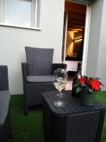 Camera Matrimoniale con Vista Giardino