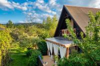 Smyrkowy Dom z kominkiem z gorącą balią koło Karpacza - B&B Janowice Wielkie