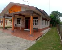 Homestay Adilah A - Bed and Breakfast Pasir Puteh
