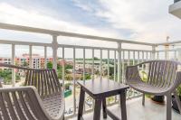 Antonio's Place, 3 mins to Mactan Airport, Fast Internet, Netflix, Pool, Gym - B&B Mactan