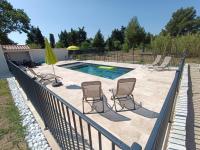 B&B Pujaut - Maison indépendante avec piscine, 10min Avignon - Bed and Breakfast Pujaut