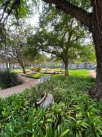 Moments Guest House - B&B