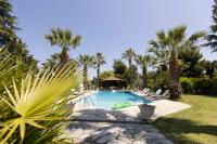 B&B Kryopigí - #FLH - Coconut & Vanilla & Pineapple Pool Apartments - Bed and Breakfast Kryopigí