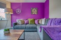 B&B Parkside - Coventry Team Accomodation with Private Parking & WIFI - Bed and Breakfast Parkside