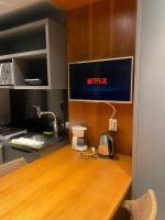 Lindo Studio, Central, Com Garagem e Academia! - B&B
