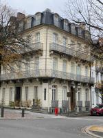 Ground Floor - Hauseman Building close to Thermes - B&B Bagnères-de-Luchon